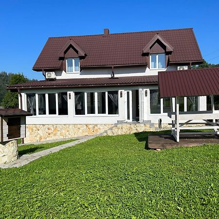 Котедж Смерекова Хата- Пилипець Kelechin Exterior photo